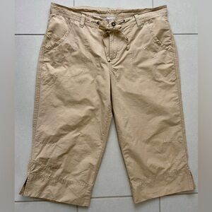 Columbia Women’s Tan Capri / Long Shorts - Sz M
